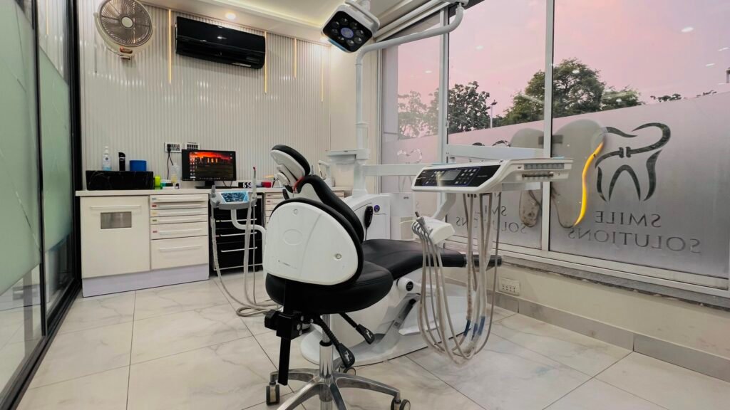Best dentist in Lahore at Smile Solutions Dental Clinic